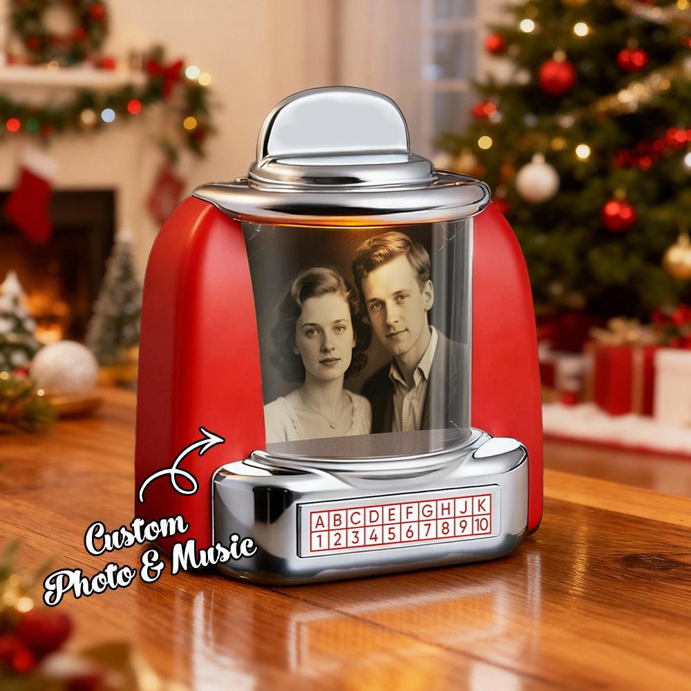 Custom Photo Names & Date Jukebox Retro Speaker Music Mini Player with Radio Vintage Tabletop Home Decor Christmas Nostalgic Gift