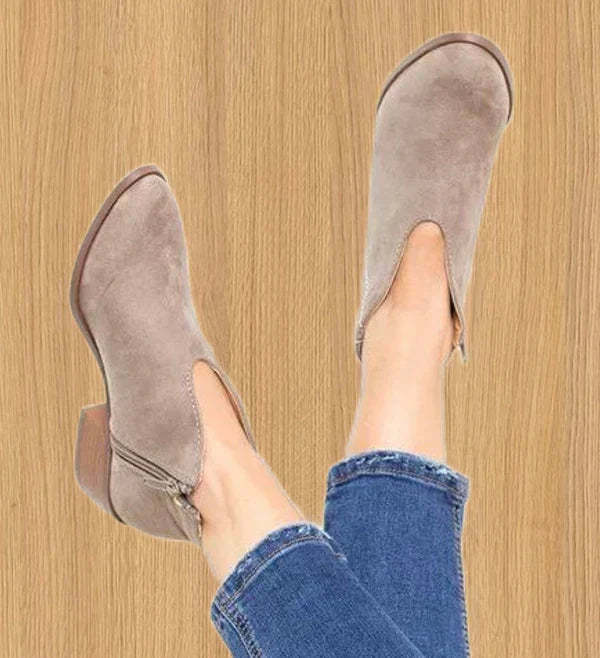 Yesenia | High quality orthopedic boots