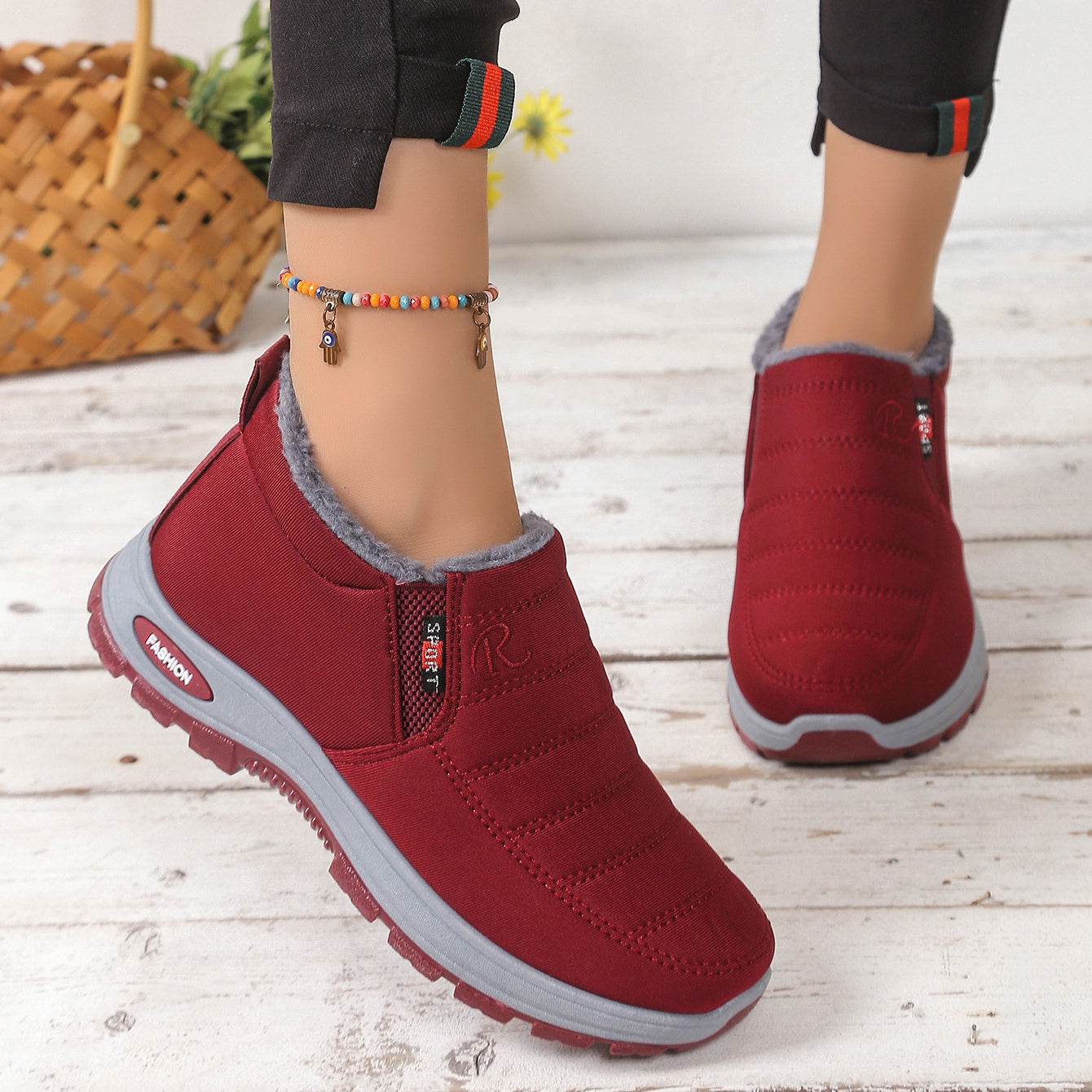 Unisex Warm Sheepskin-Lined Boots , Easy To Wear, Comfortable When Walking