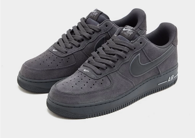 Nike Air Force 1 '07 LV8