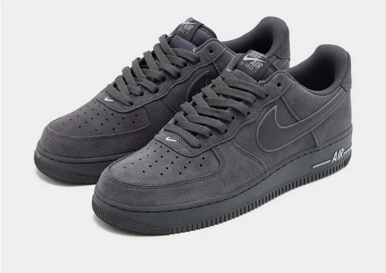Nike Air Force 1 '07 LV8