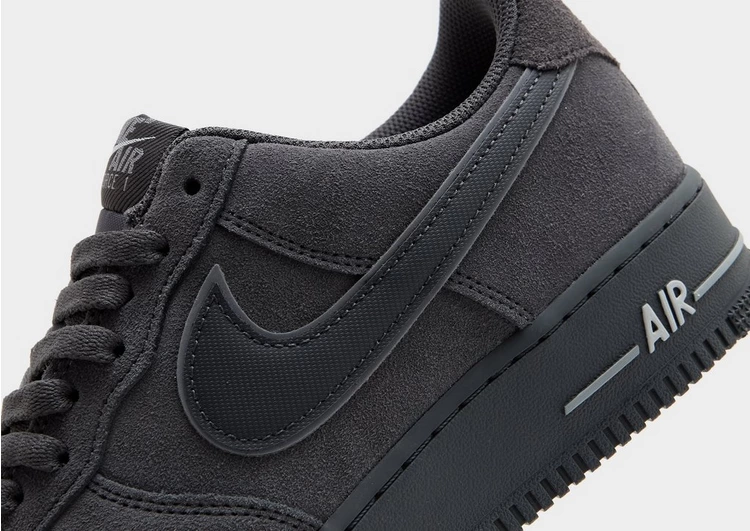 Nike Air Force 1 '07 LV8