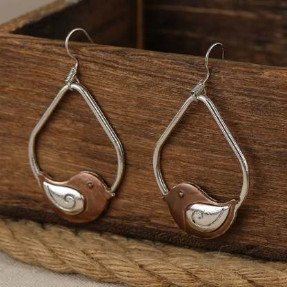 🐦Vintage Bird Drop Earrings