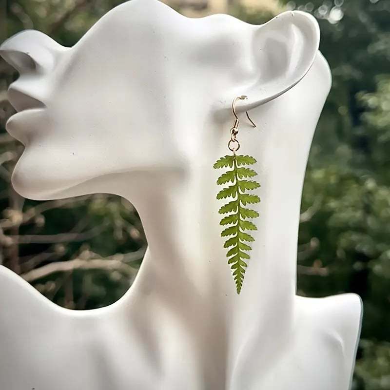 🌿- Green Leaf Earrings