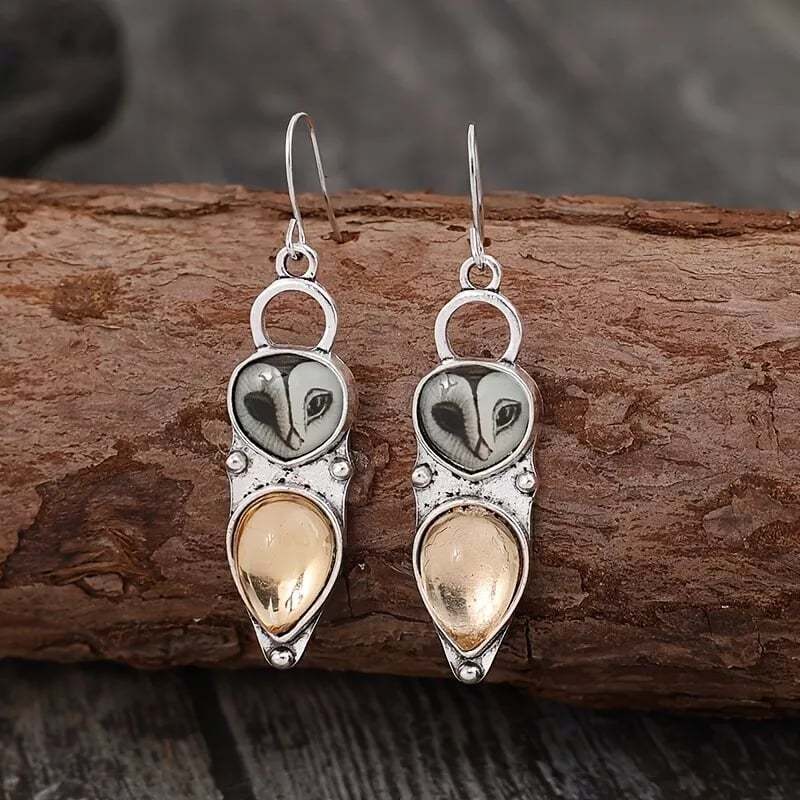 🦉Vintage Owl-Shaped Earrings with Synthetic Gemstone🌟