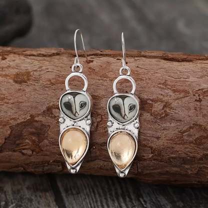 🦉Vintage Owl-Shaped Earrings with Synthetic Gemstone🌟