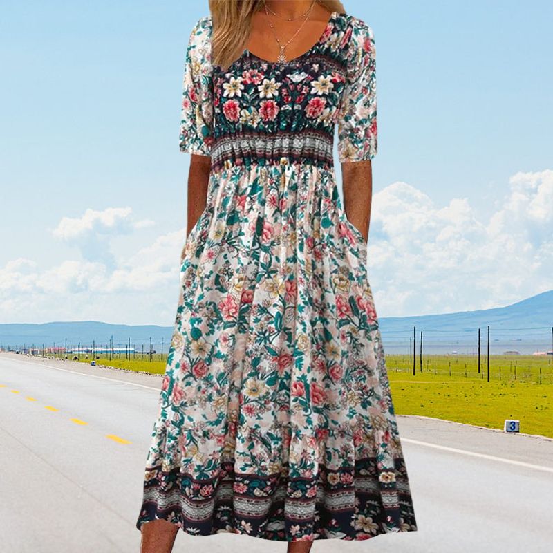 🌸 Women's elegant dress with a boho print