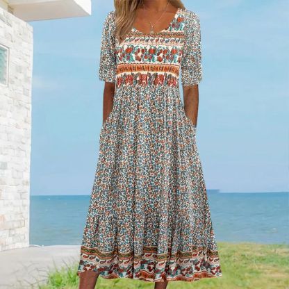 🌸 Women's elegant dress with a boho print
