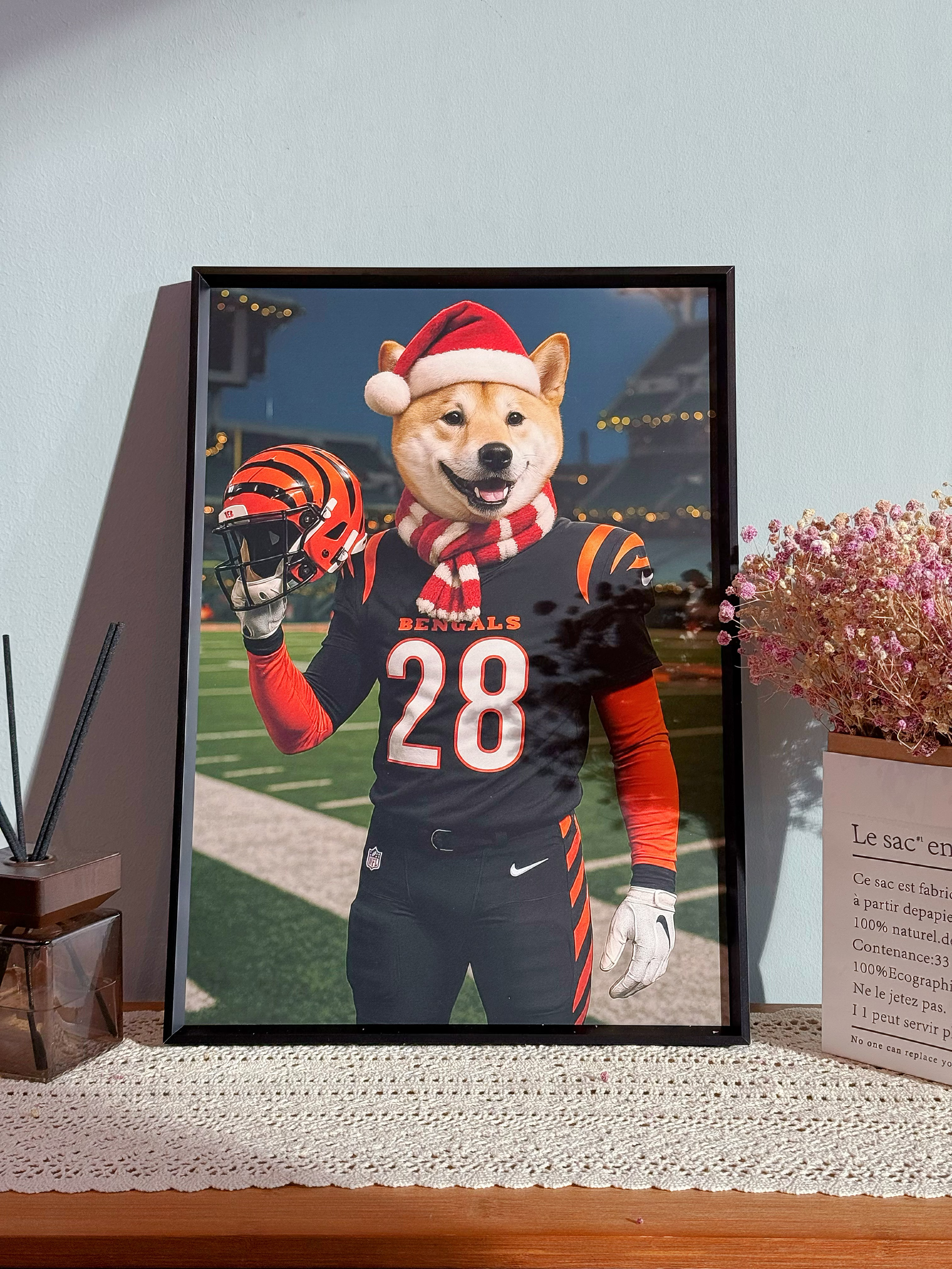 🏈Custom Pet Portrait Frame – Artist Hand-Designed Decorative Wall Art 🐾