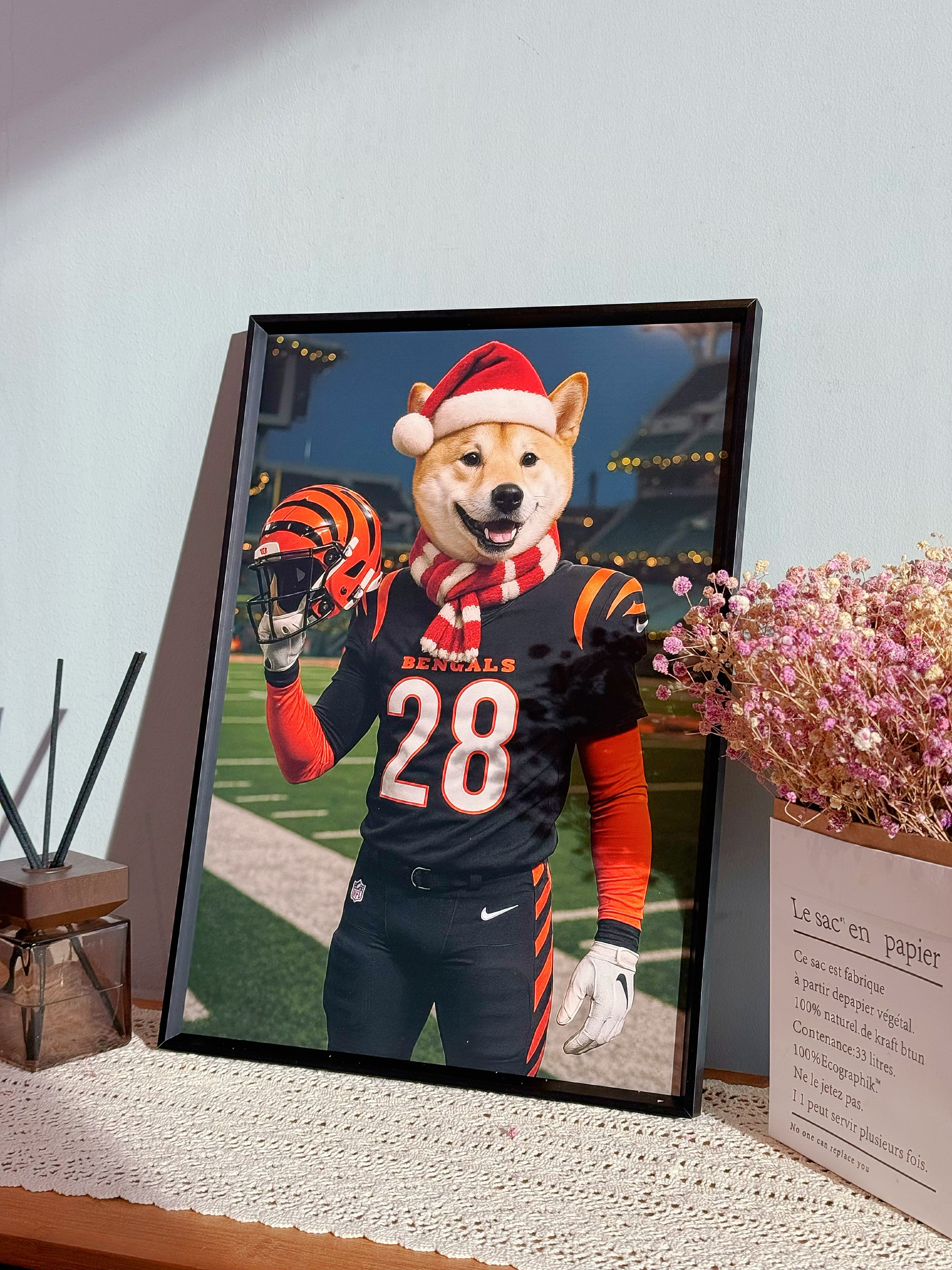 🏈Custom Pet Portrait Frame – Artist Hand-Designed Decorative Wall Art 🐾