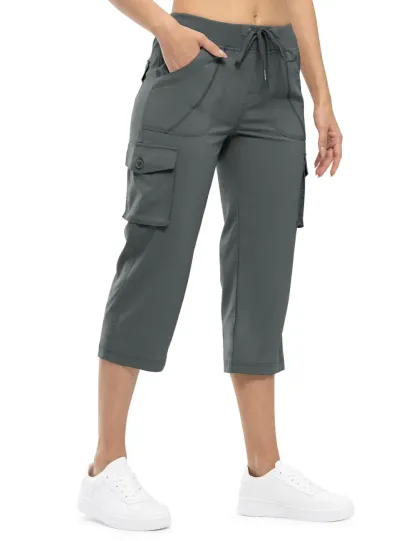 Women’s Loose Fit Lightweight Capri Cargo Pants – Casual 3/4 Trousers with 6 Pockets