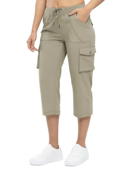 Women’s Loose Fit Lightweight Capri Cargo Pants – Casual 3/4 Trousers with 6 Pockets
