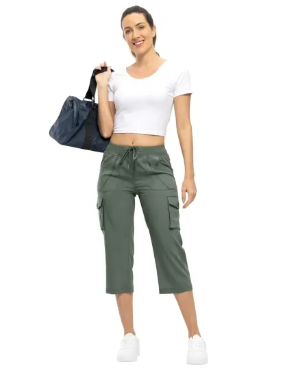 Women’s Loose Fit Lightweight Capri Cargo Pants – Casual 3/4 Trousers with 6 Pockets