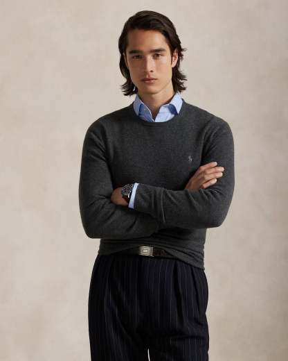 Wool sweater with round neck