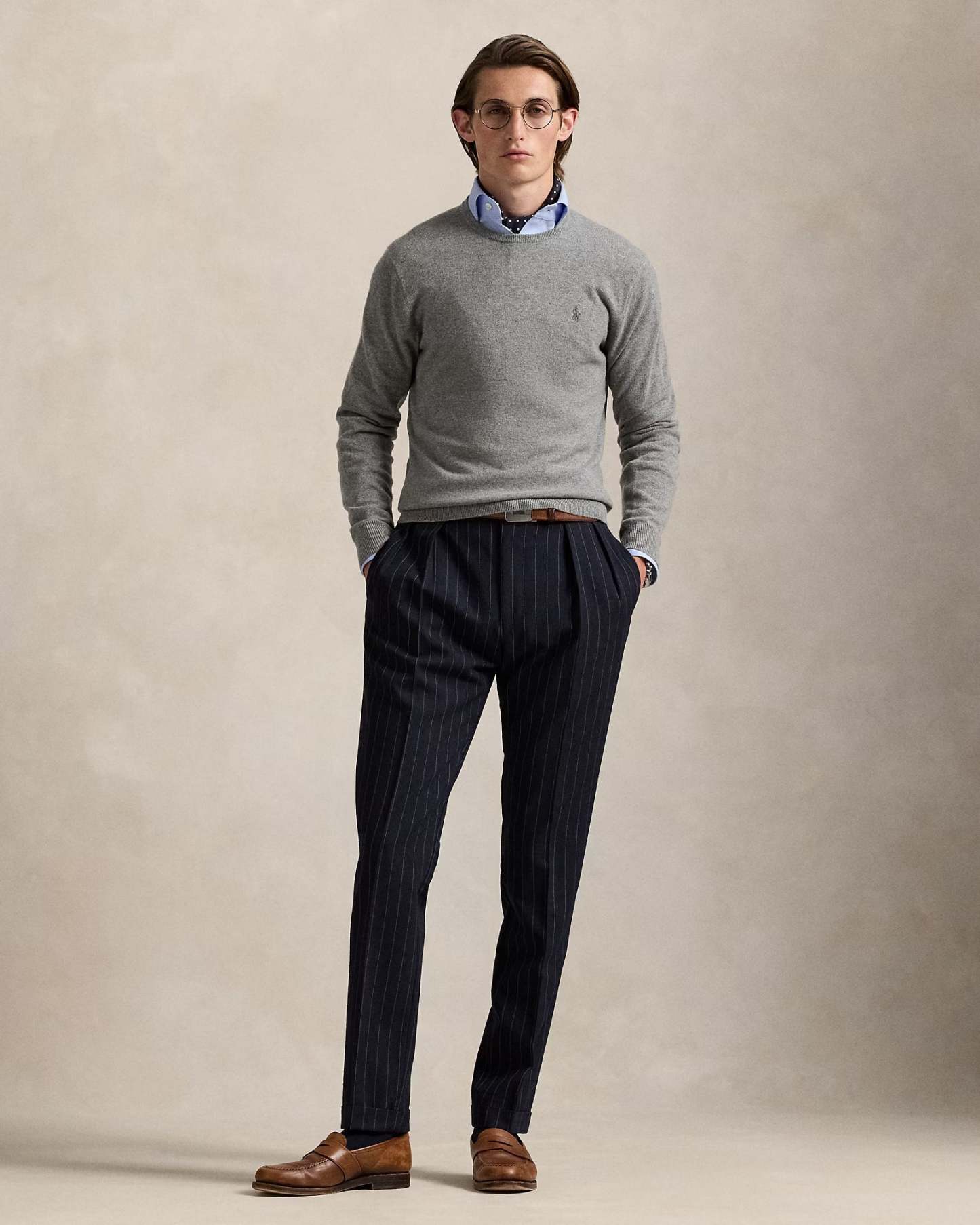 Wool sweater with round neck