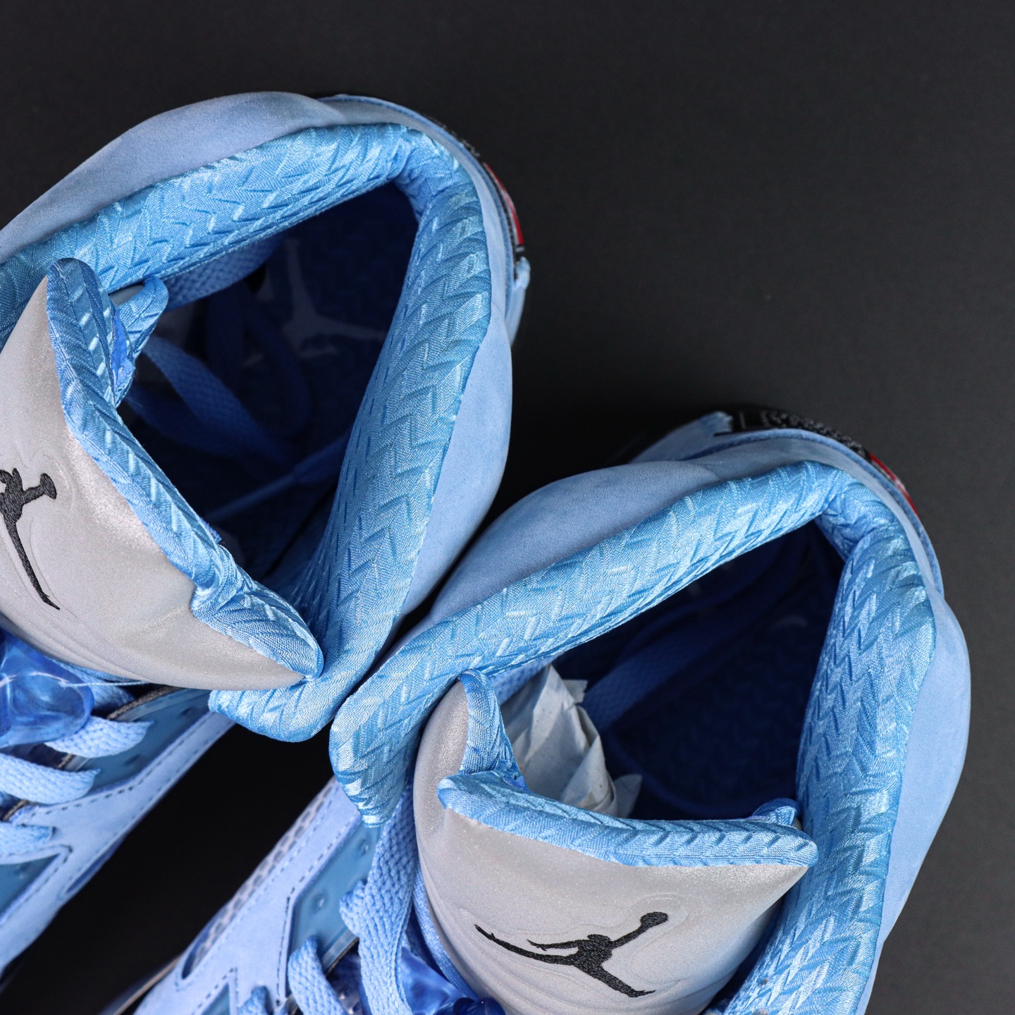 Aithtr Jordthtan 5 Retro UNC University Blue