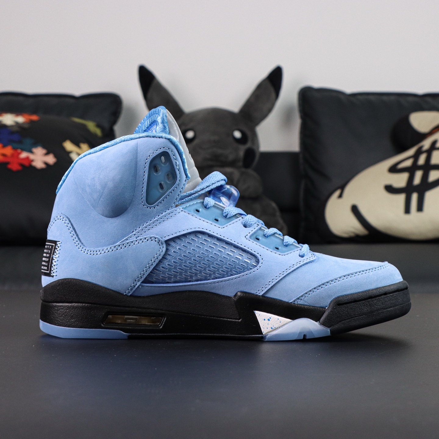 Aithtr Jordthtan 5 Retro UNC University Blue