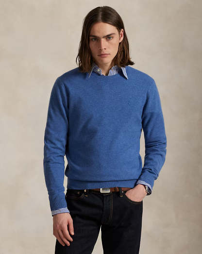 Wool sweater with round neck