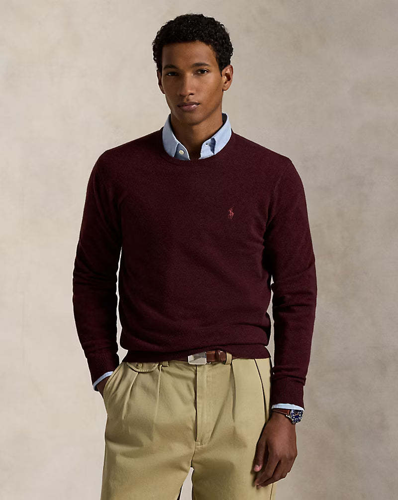Wool sweater with round neck