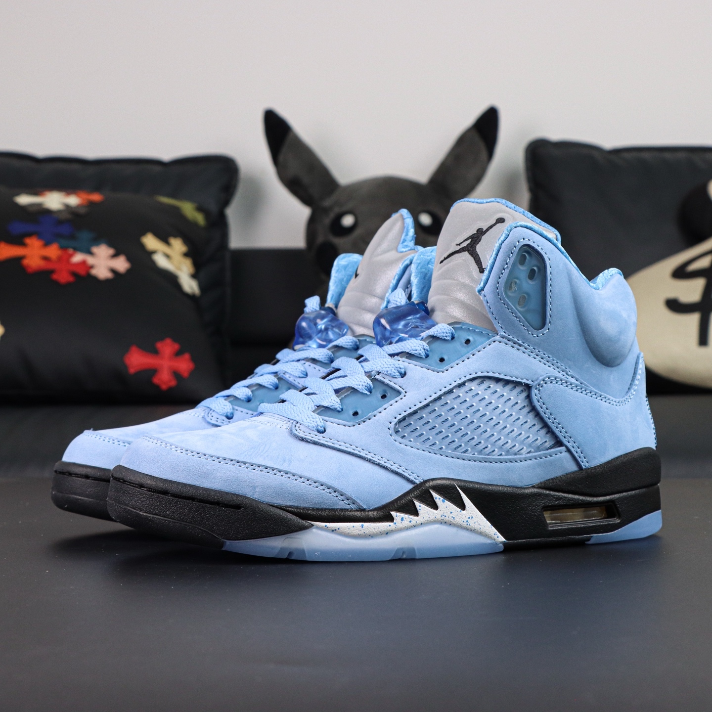 Aithtr Jordthtan 5 Retro UNC University Blue