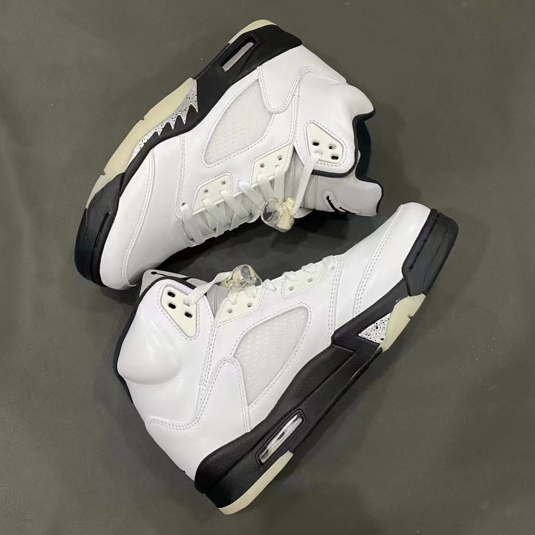 Aithtr Jordthtan 5 Retro White and Black Replica