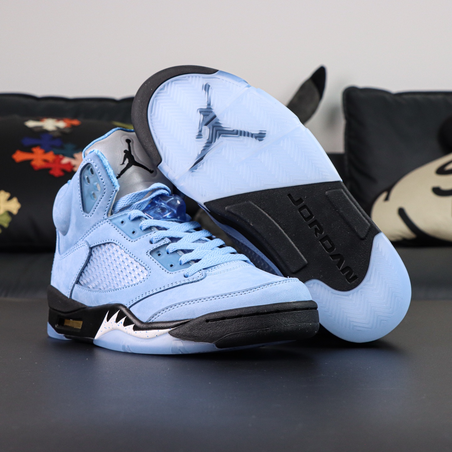 Aithtr Jordthtan 5 Retro UNC University Blue