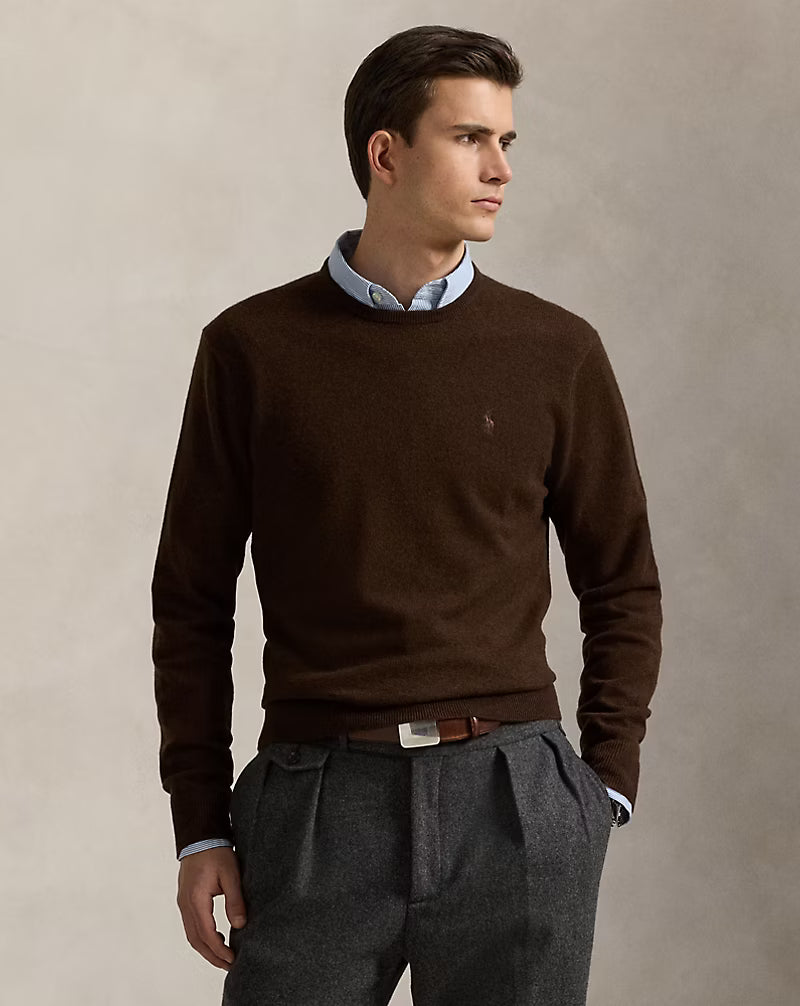 Wool sweater with round neck