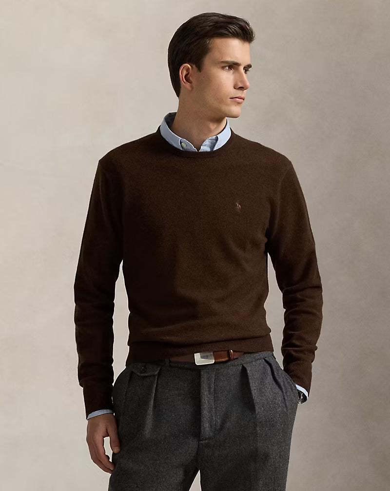 Wool sweater with round neck