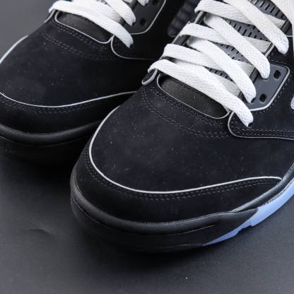 Aithtr Jordthtan 5 Retro ‘Black Metallic Reimagined’