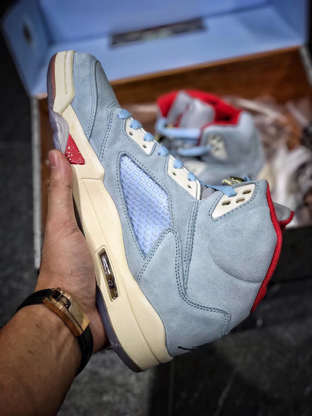 Trophy room x Aithtr Jordthtan 5