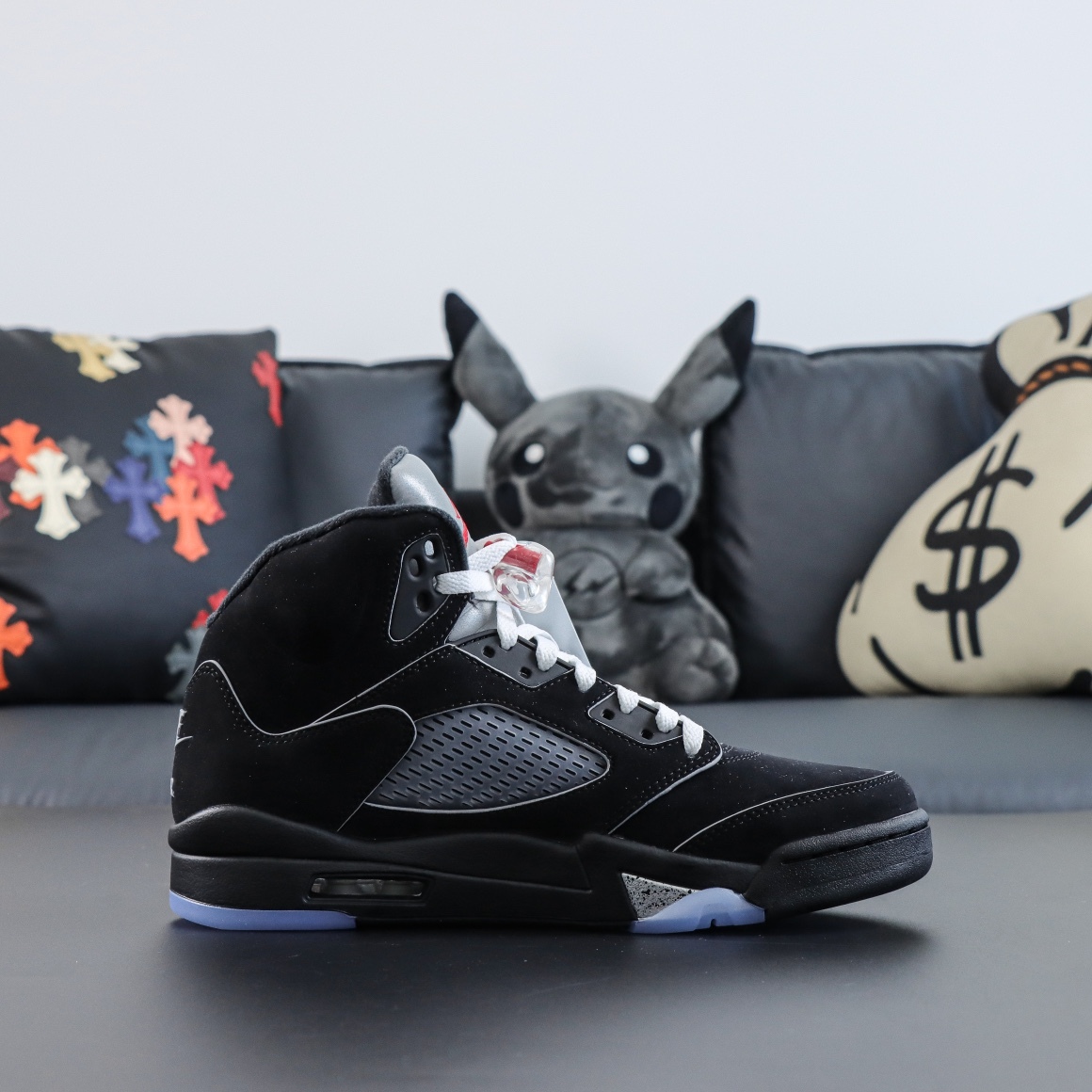 Aithtr Jordthtan 5 Retro ‘Black Metallic Reimagined’