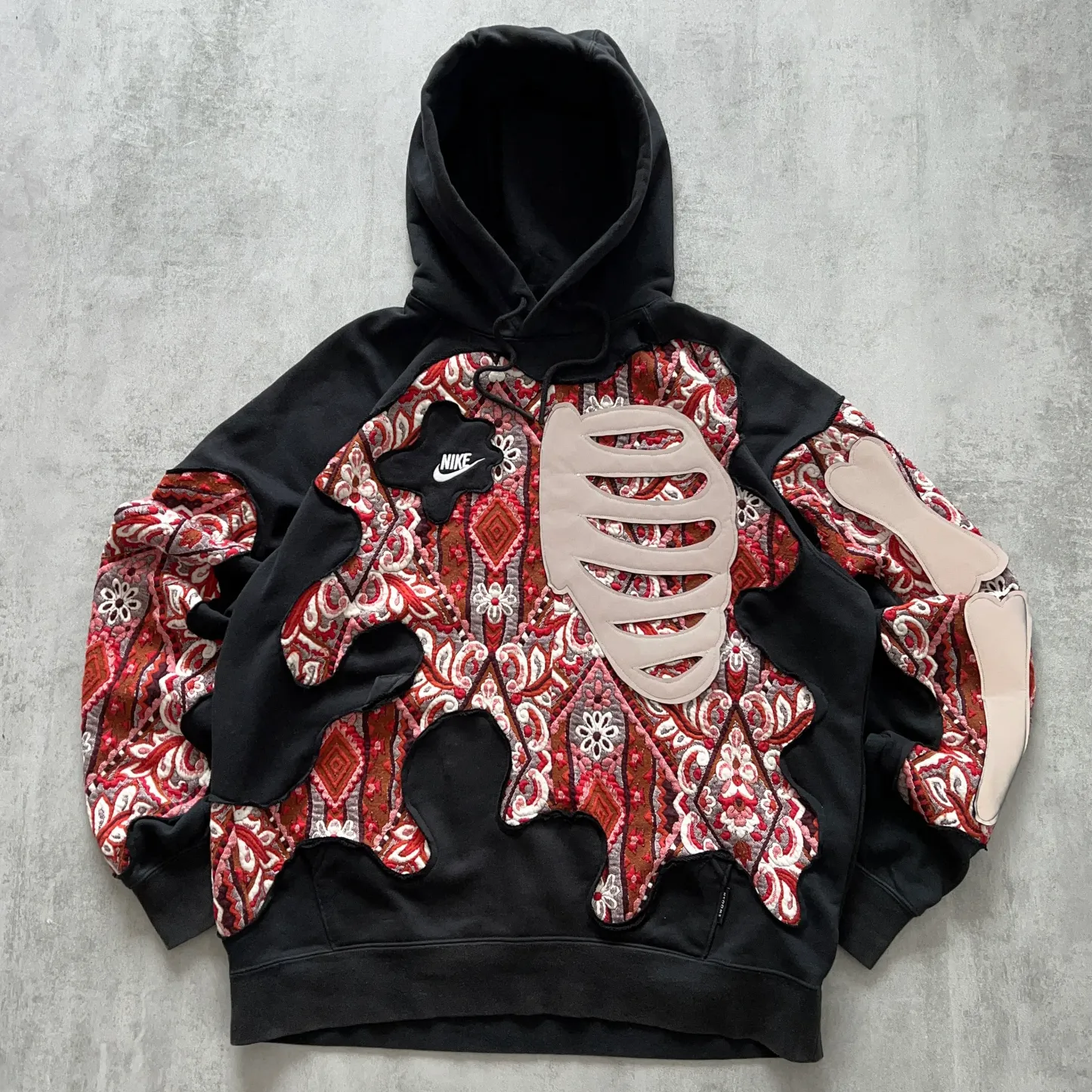 'BONES' REFLECTIVE HOODIE (L)
