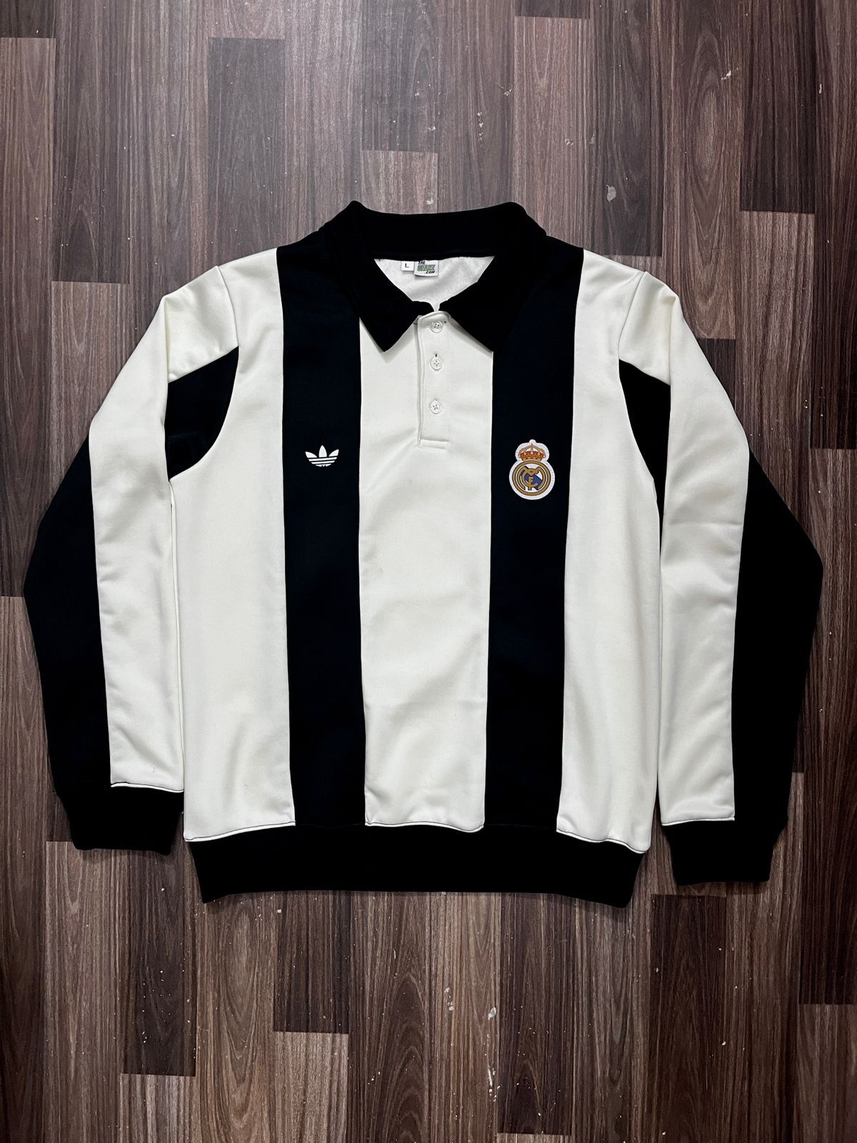 Real Madrid Embroidered Button Sweatshirt – Premium