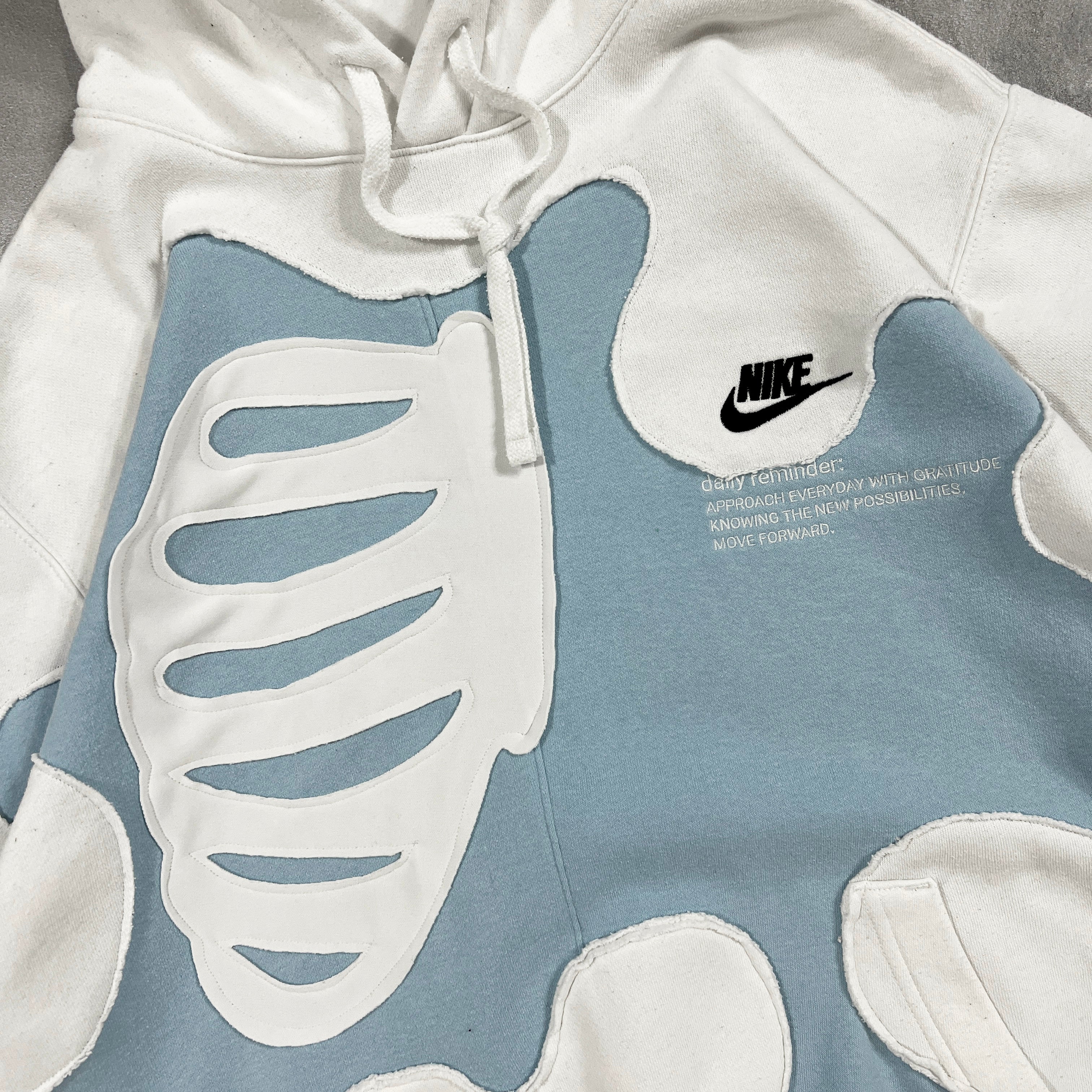 'BONES' HOODIE (M)