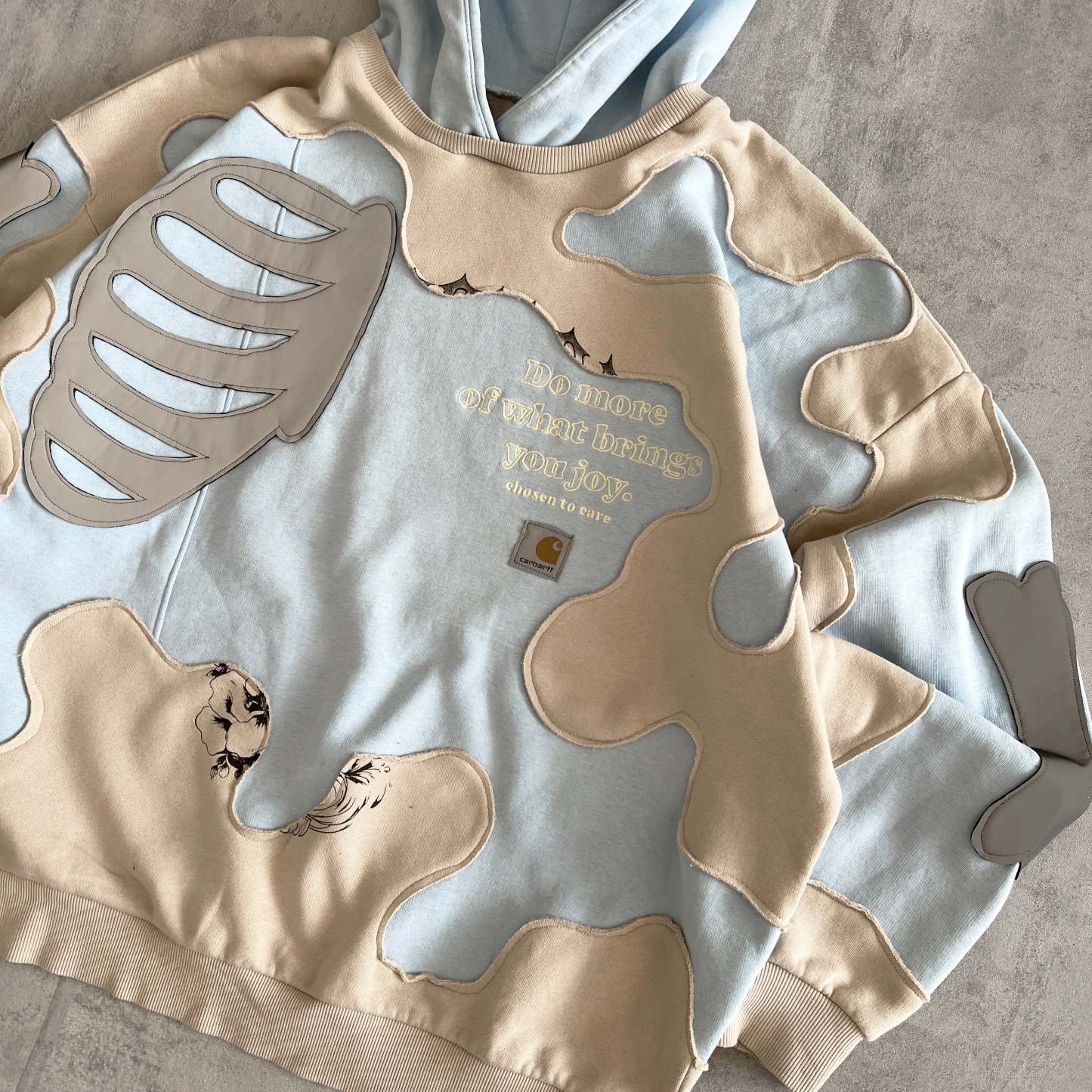 'DO MORE OF WHAT BRINGS YOU JOY' REFLECTIVE HOODIE (XL)