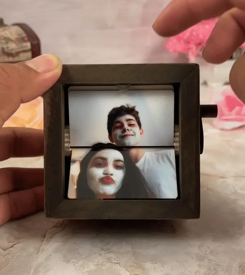 Hand-Crank Photo Display Box