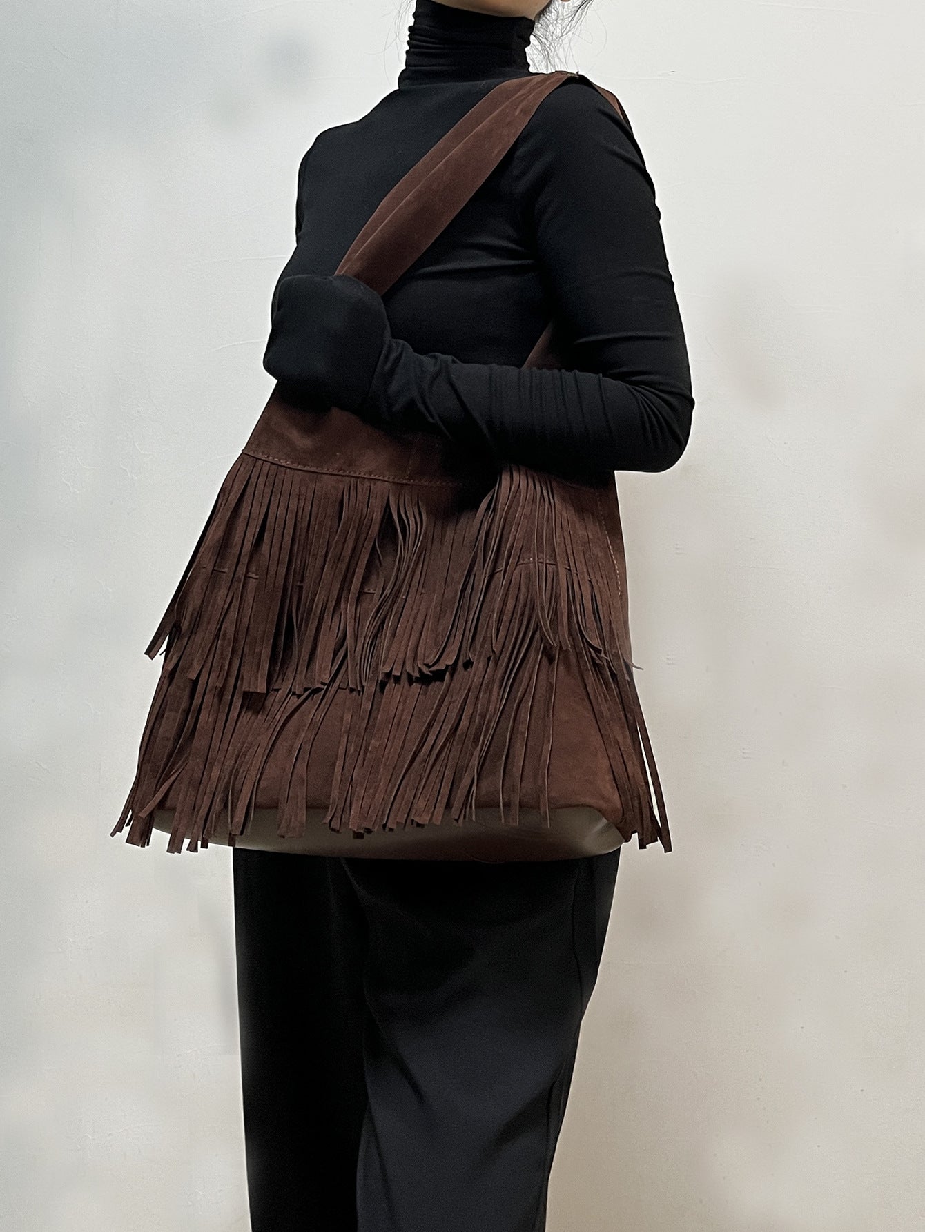 Retro versatile coffee suede tassel large bag-thevervian