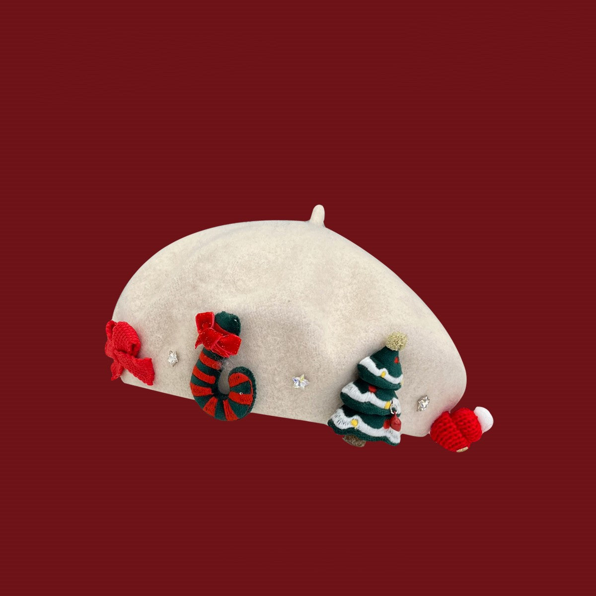 Christmas-themed patchwork red wool beret-thevervian
