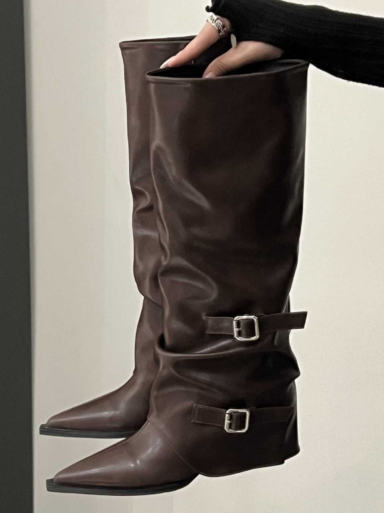High-top belt buckle pointed toe thick-heeled boots-thevervian