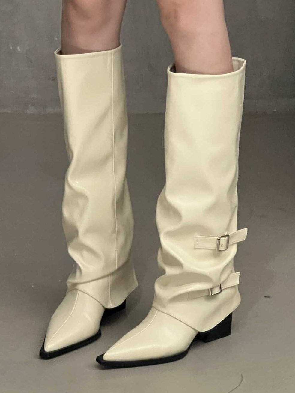 High-top belt buckle pointed toe thick-heeled boots-thevervian