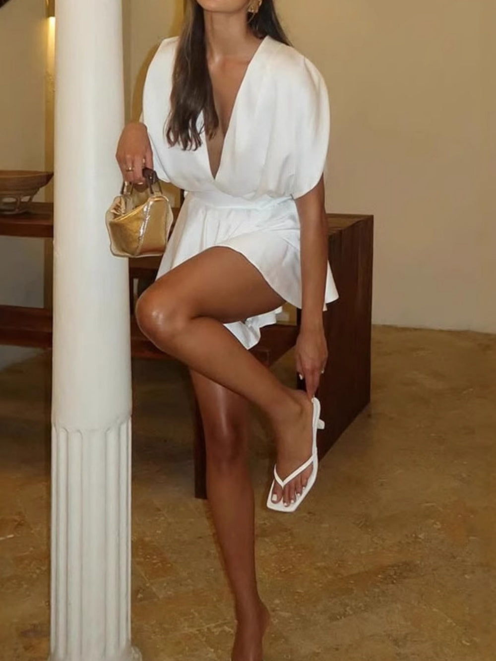 Low-cut sexy fashion waist satin jumpsuit-thevervian