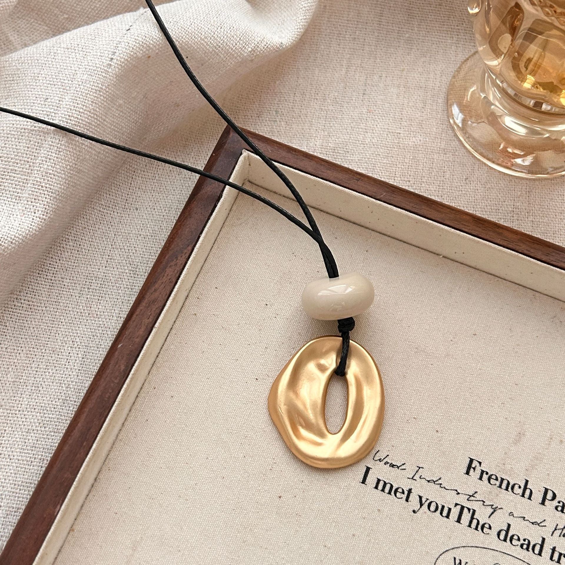 Irregular matte openwork oval pendant long necklace-thevervian