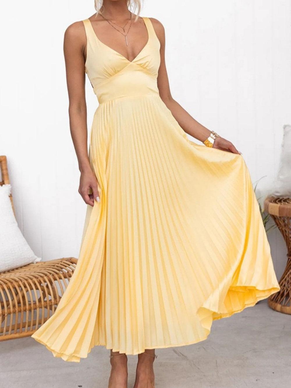 Pleated backless mid-length dress-thevervian