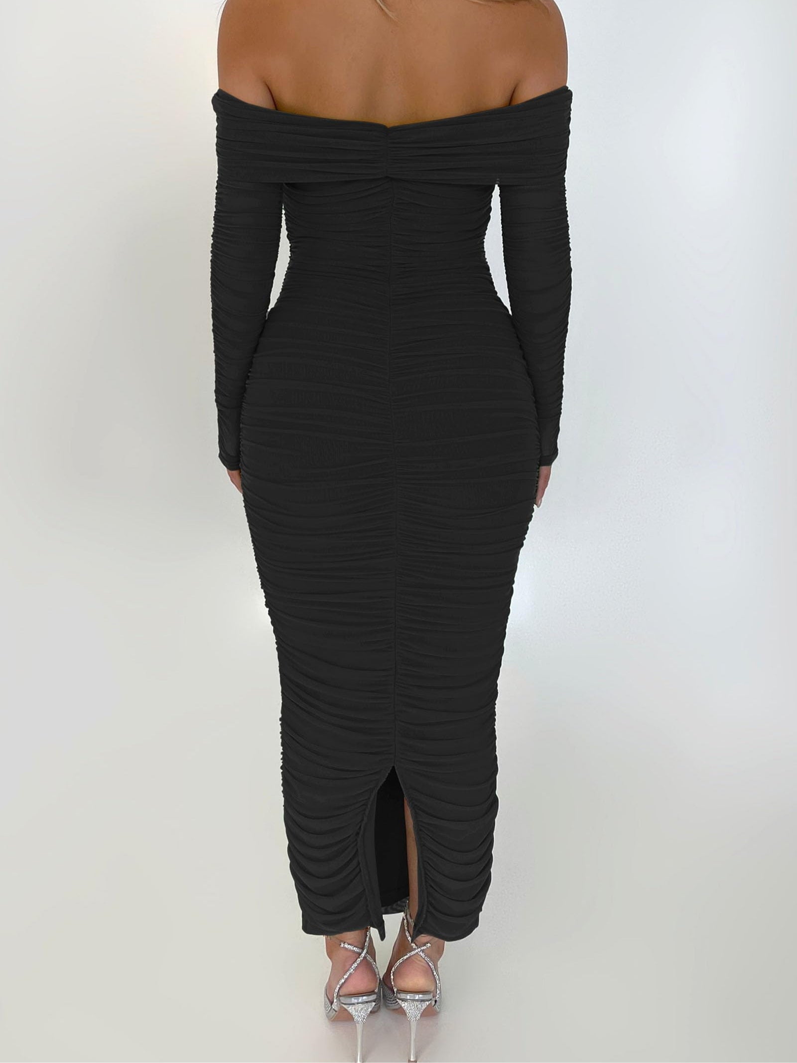 One-shoulder long-sleeved pleated slim dress-thevervian