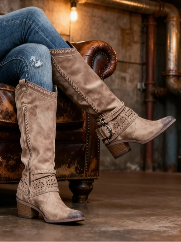 Vintage high-top leather buckle-decorated knight boots-thevervian