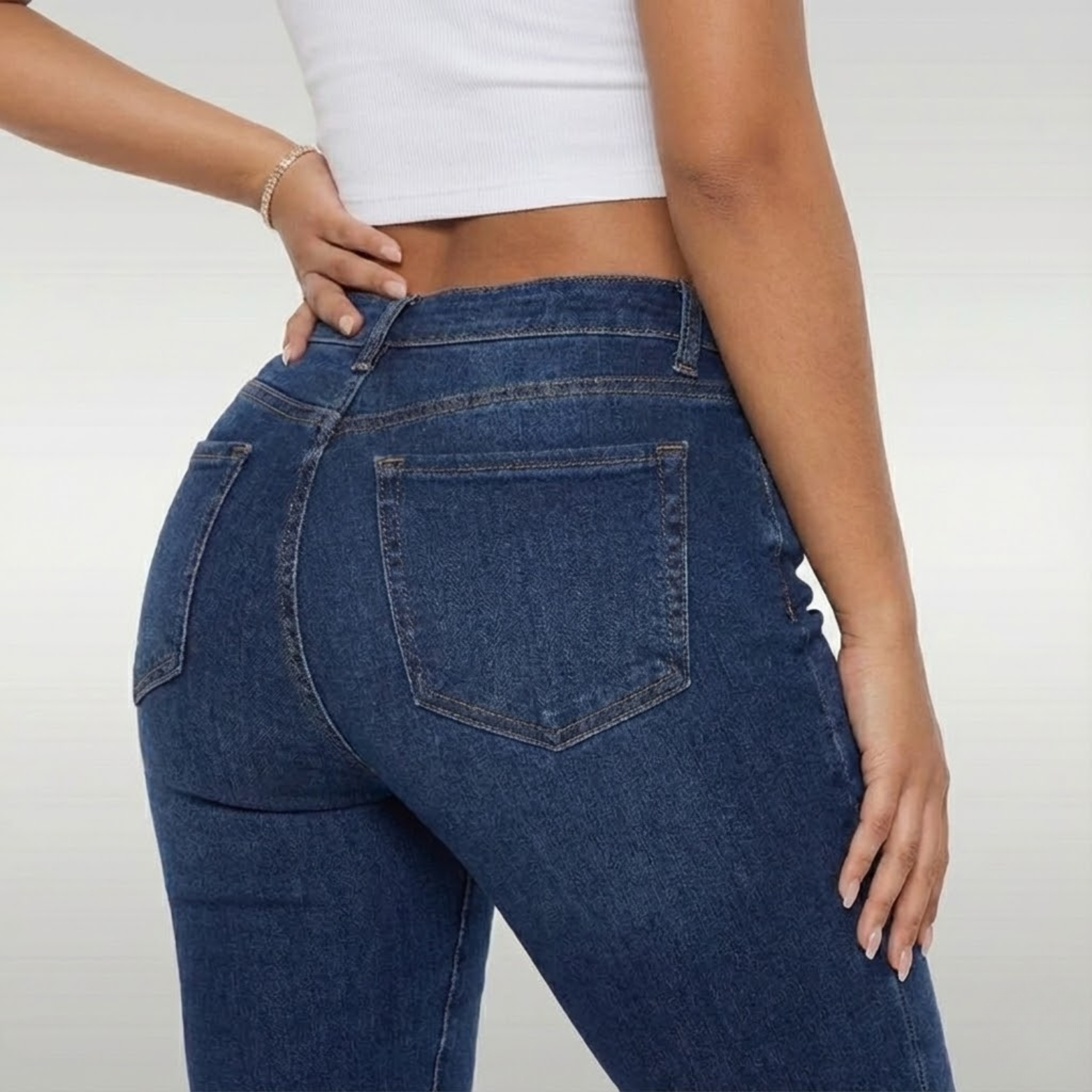 Original Butt Lifting Mid-Low Rise Straight-Leg Jeans