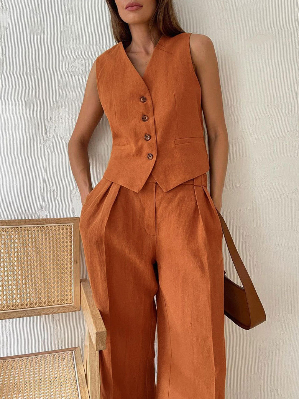 Classic V-neck Pleated Cotton and Linen Wide-leg Pants Suit-thevervian
