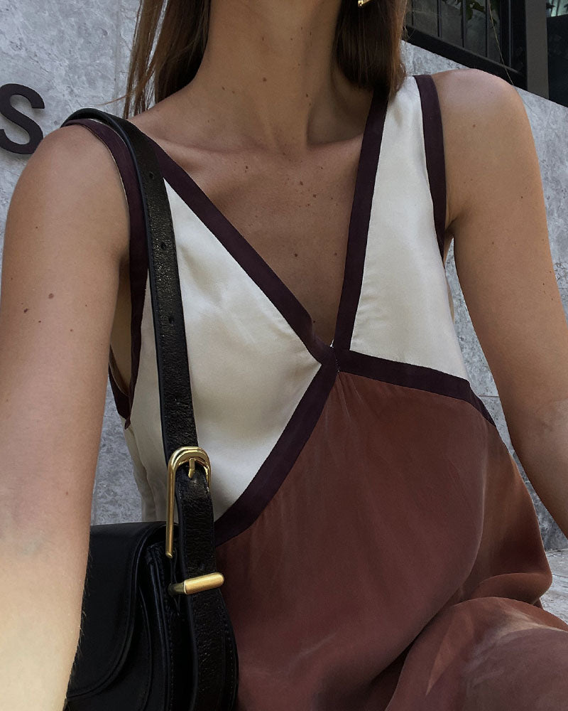 Chic V-neck contrasting color dress-thevervian