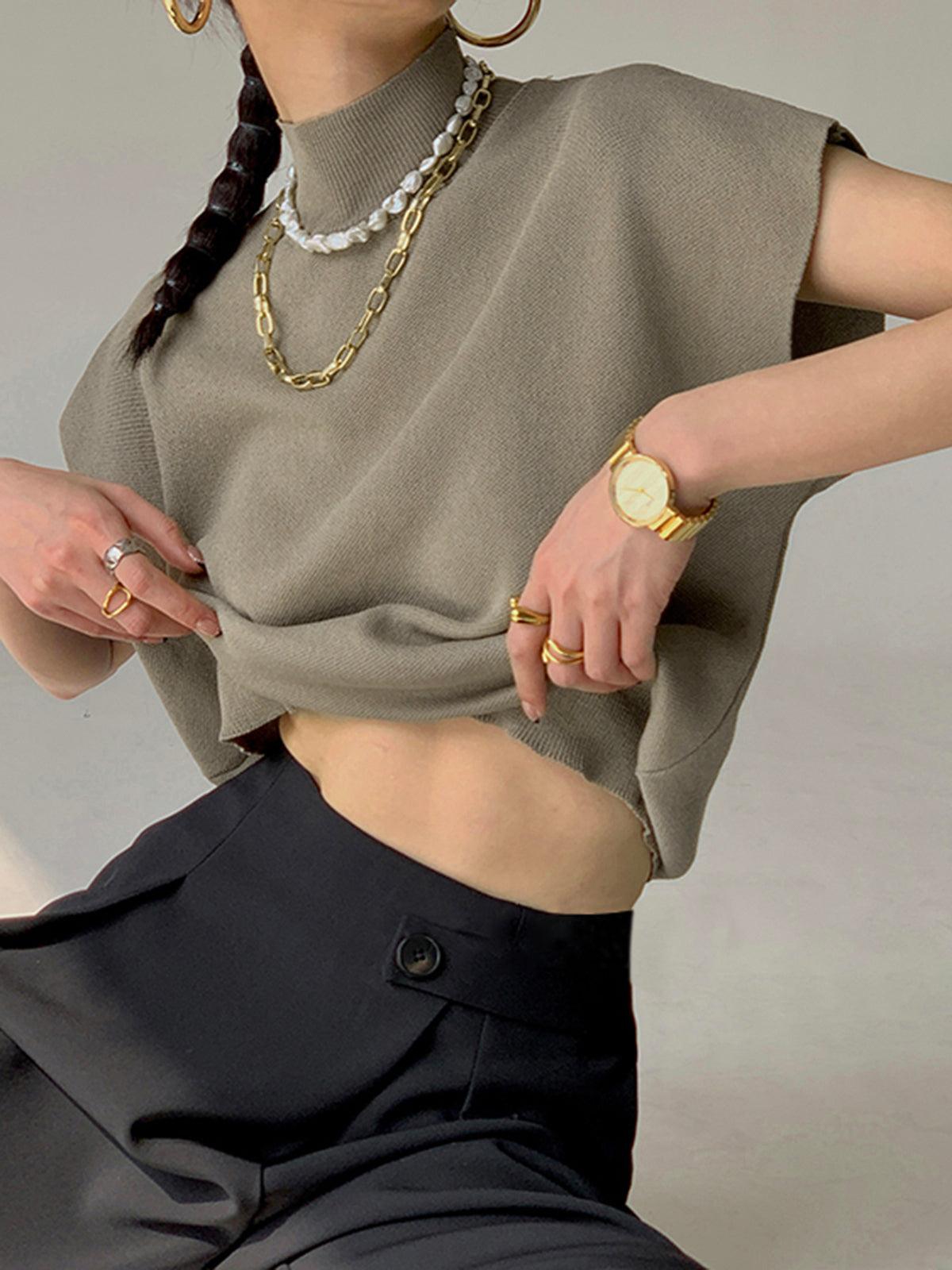 Leisurely Solid Pullover Sweater Vest-thevervian