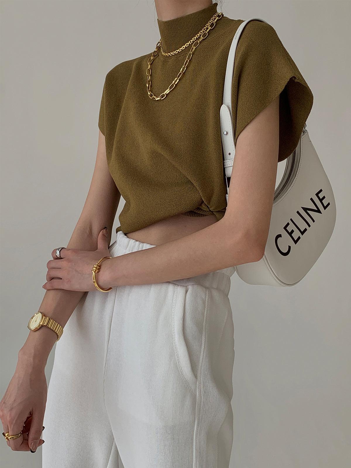 Leisurely Solid Pullover Sweater Vest-thevervian